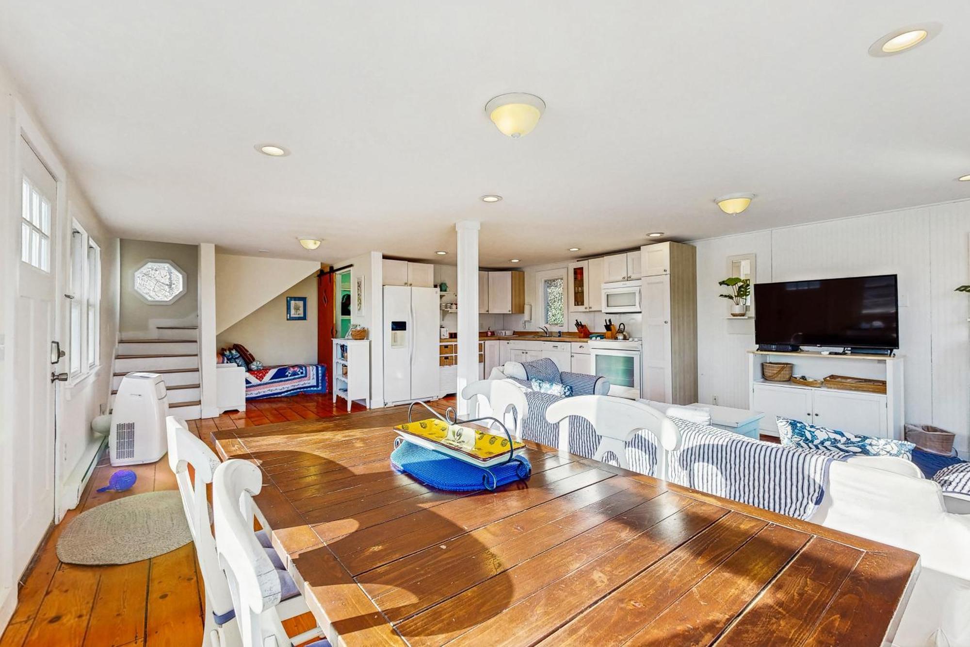 A Chatham Pearl On Oyster River Экстерьер фото